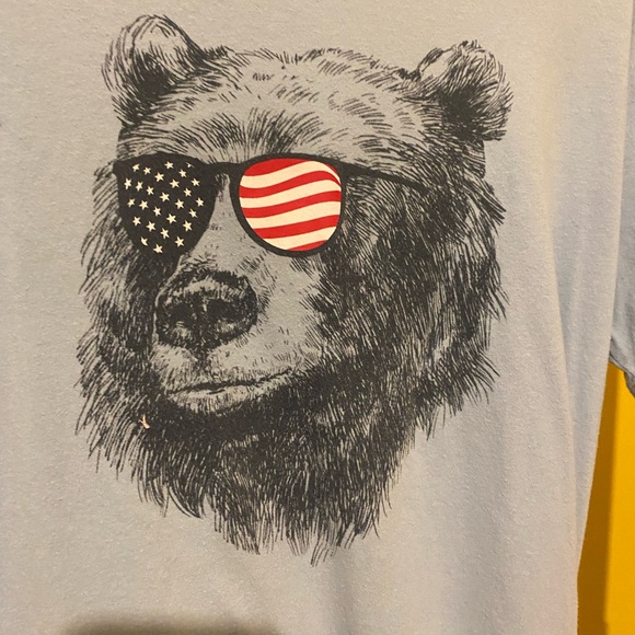 Patriotic Bear T-Shirt - Picture 1 of 4